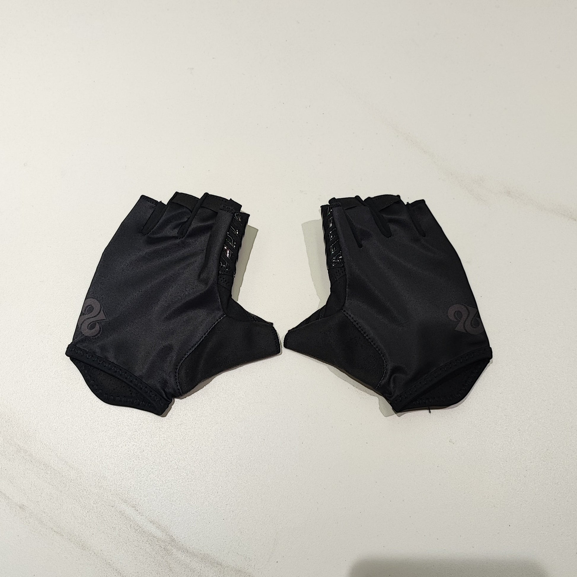 Stealth Black Fast Paw Gloves- Cycling Gloves