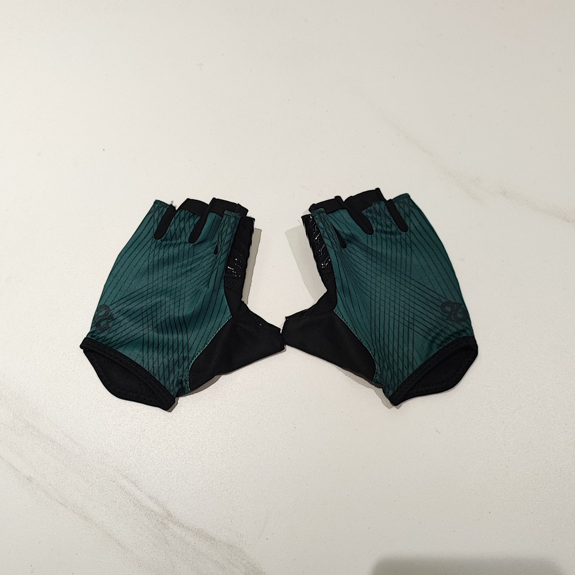 Jungle Green Fast Paw Gloves- Cycling Gloves